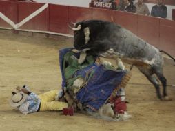 Los toros de Don José Julián Llaguno cumplieron en varas, desmontando algunos. S. NUÑEZ  /
