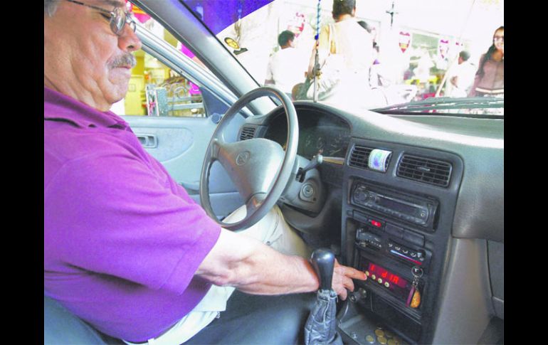 La Comisión de Tarifas prevé que durante marzo se aplique el incremento de 34.4% en taxis. E. BARRERA  /