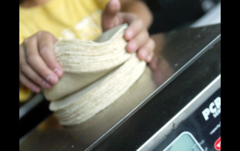 En marzo se publicarán las reglas oficiales del subsidio a los costos de producción de tortillas. ARCHIVO  /