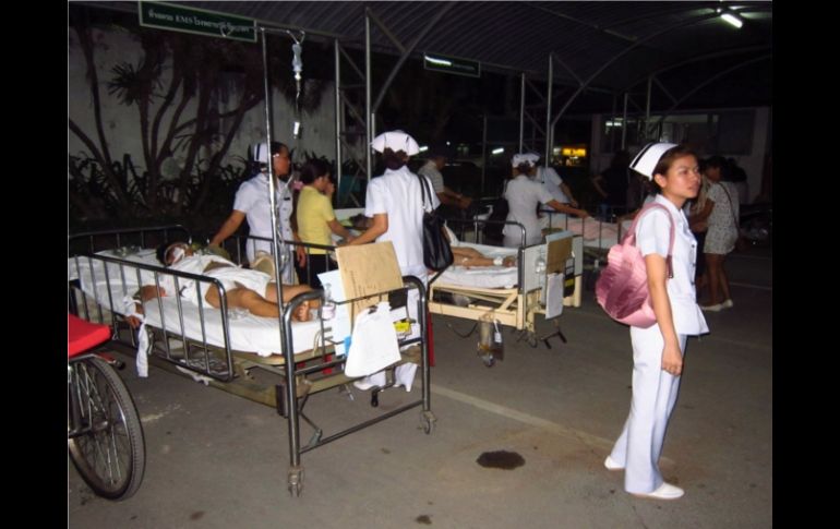 Los pacientes del hospital de Chiang Rai fueron evacuados tras temor de réplica. AP  /