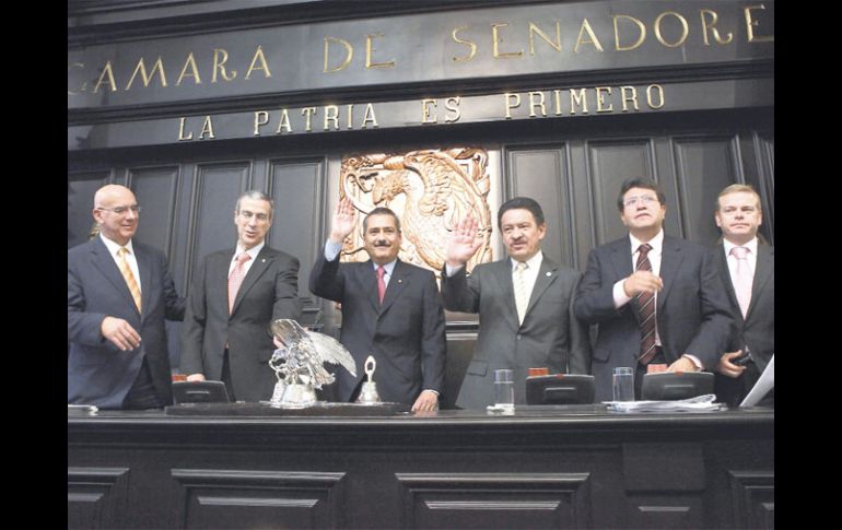 Manlio Fabio Beltrones y los coordinadores de las fracciones parlamentarias dicen adiós a la casona de Xicoténcatl. EL UNIVERSAL  /