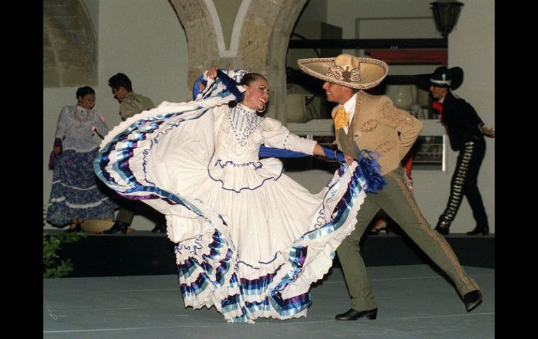 El Ballet Folklórico Cultural Tlaxcala se constituye en la ciudad de Apizaco. ARCHIVO  /