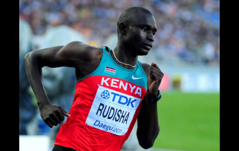 David Lekuta Rudisha corre la semifinal de 800 metros, el día de hoy ha ganado la final. AFP  /