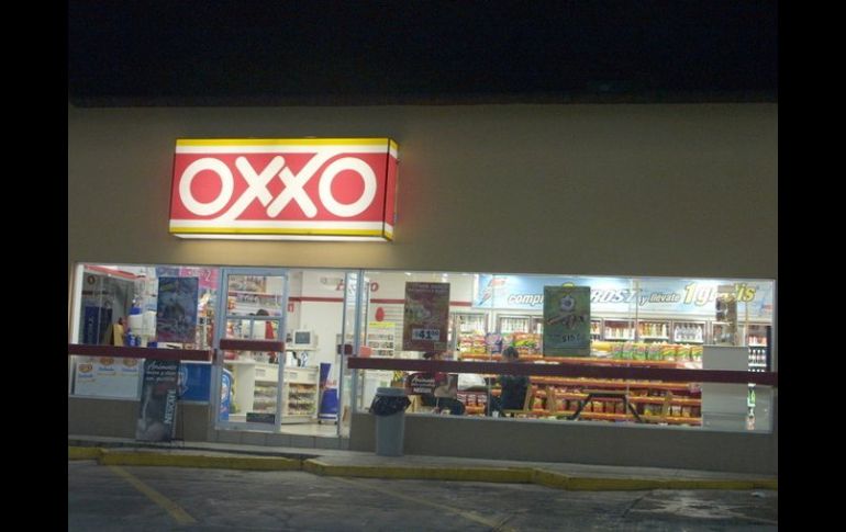 Oxxo es la única cadena comercial con verdadera presencia en todos los estados del país. ARCHIVO.  /