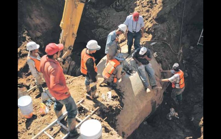 Tras la fractura en el Acueducto Chapala-Guadalajara, el SIAPA dijo que desconoce el trazo original de la línea de conducción de agua.  /