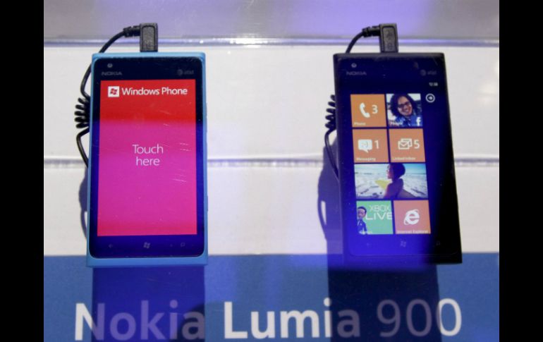 La finlandesa Nokia presentó Lumia 900. AP  /