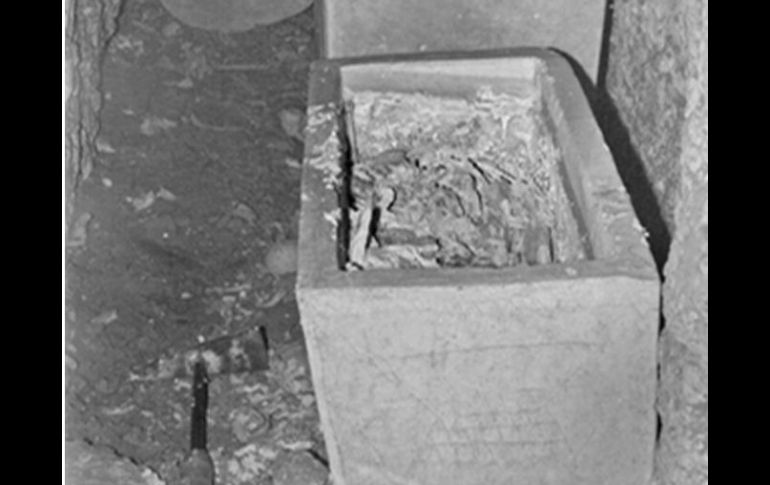 Osarios encontrados en una tumba de Jerusalén que los expertos sitúan en torno al año 60 después de Cristo. EFE  /