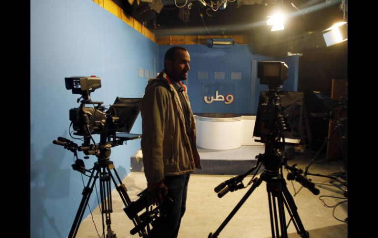 La redada contra la estación de Watan TV duró alrededor de tres horas. REUTERS  /