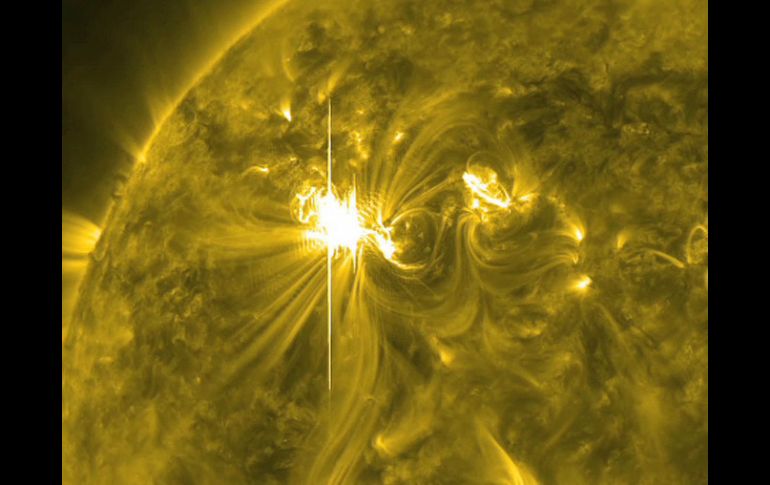 Una foto de la más fuerte llamarada solar de este ciclo captada el día 6 de marzo. AFP  /