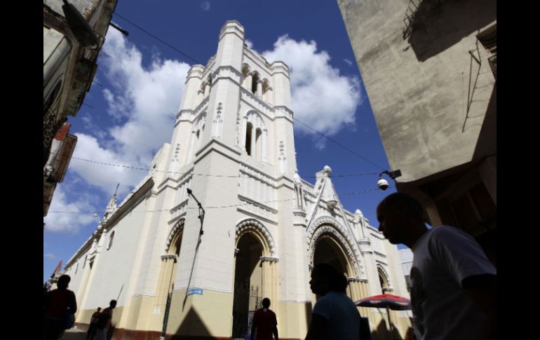 El martes 13 de marzo activistas ocuparon la Basílica Menor de la Caridad del Cobre. REUTERS  /