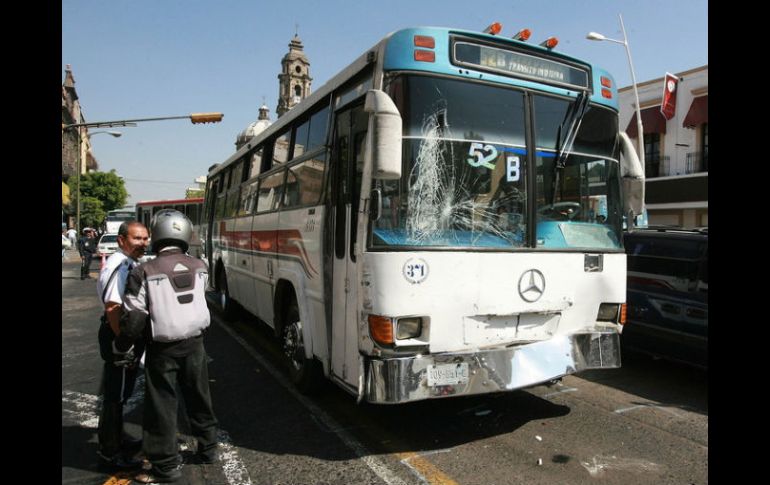 El promedio de los accidentes involucrados con el transporte público es de 22 por día. ARCHIVO  /