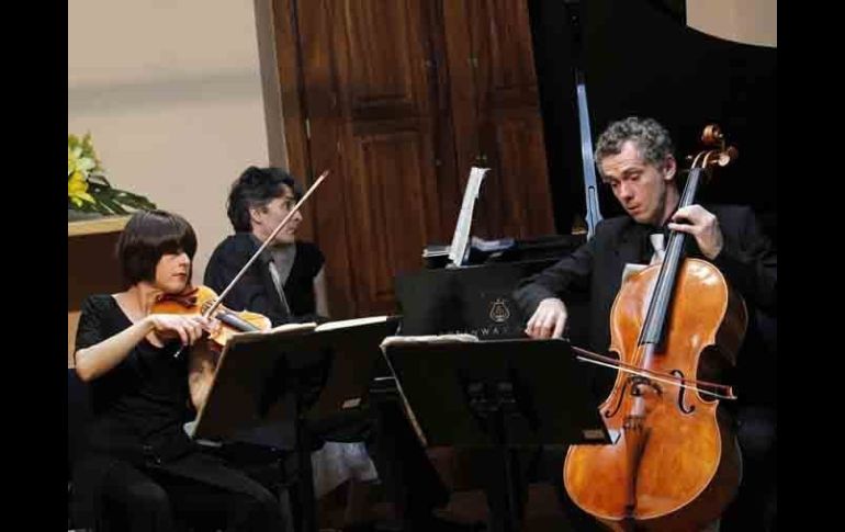 Le Trio Hoboken finalizó la programación de música clásica del décimo quinto Festival Cultural de Mayo.  /