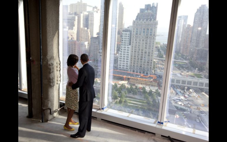 El nuevo rascacielos 'World Trade Center' ya supera en altura al emblemático Empire State. AP  /