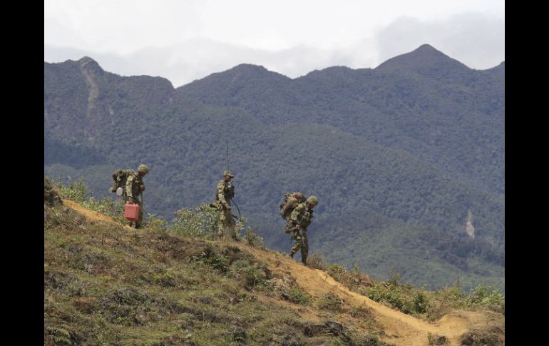 Soldados colombianos recorren la zona de Cauca. REUTERS  /