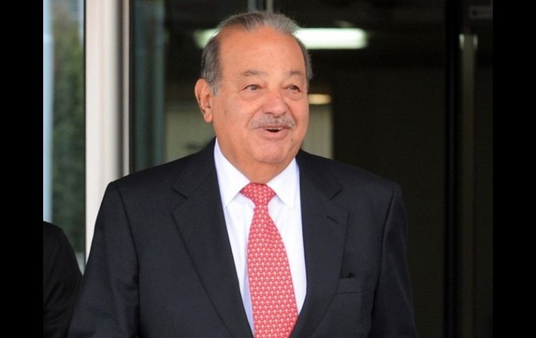 Los acuerdos entre las diferentes empresas se dan para afrontar al líder del mercado, América Móvil, propiedad de Carlos Slim. ARCHIVO  /
