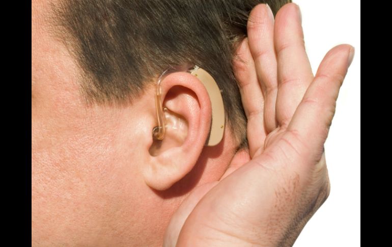 Se recomienda que tras ser diagnosticados con hipoacusia es conveniente evitar que entren líquidos al oído. ID  /