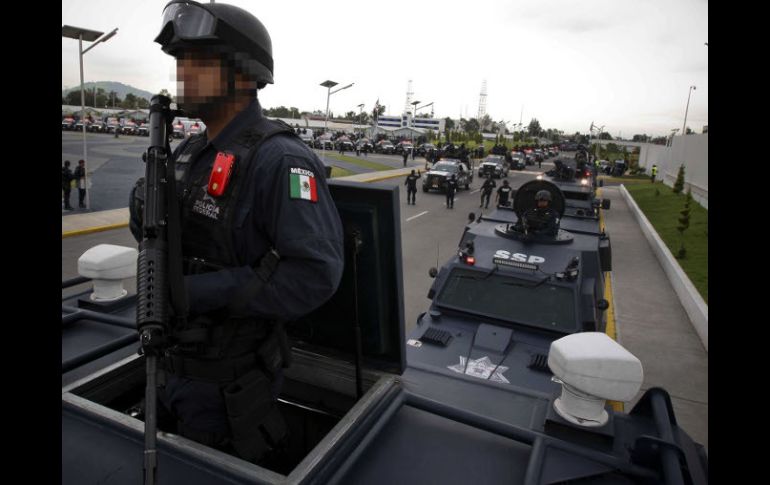 La Policía federal implementa un operativo para reforzar la seguridad en entidades como Michoacán. EL UNIVERSAL  /
