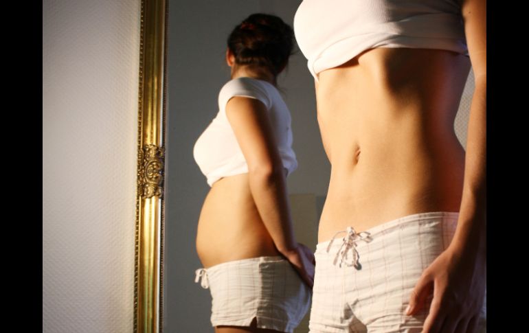 Afecta en mayor medida a mujeres jóvenes con diabetes tipo I, comienza con una alteración o distorsión de la imagen corporal. ID  /