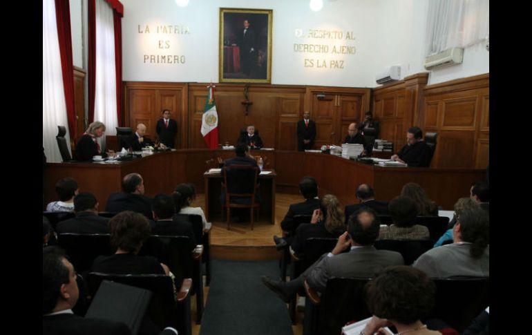 La Corte Suprema rechazó un dictamen del juez Arturo Zaldívar que proponía liberar en forma ''inmediata y absoluta'' a Cassez. ARCHIVO  /