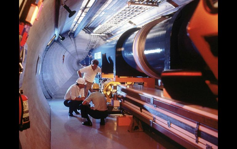 El Colisionador de Hadrones del CERN sorprendió a los investigadores por los resultados que arrojó. ARCHIVO  /