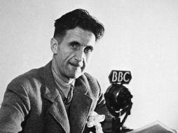 George Orwell dejó una obra vigente todavía hoy, a 63 años de su muerte. ARCHIVO /