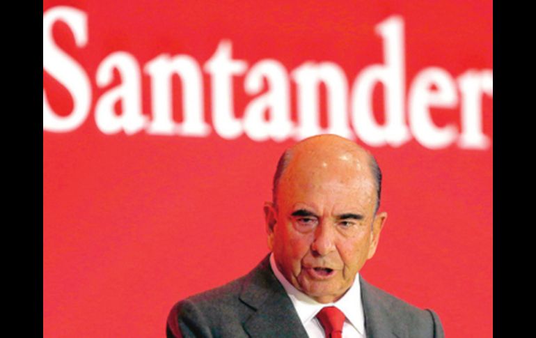 PILAR. En el 2012, las utilidades de la filial mexicana de Santander cayeron 4.6% respecto del 2011. REUTERS /