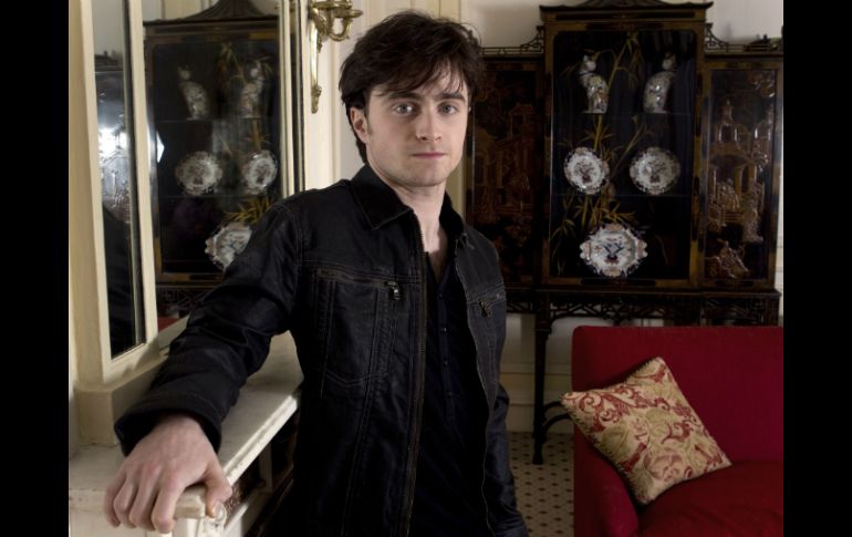 Daniel Radcliffe trabaja por quitarse la sombra de Harry Potter. AP /