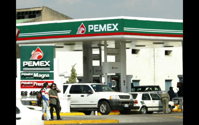 Petróleos Mexicanos  aporta cerca del 40 por ciento de los ingresos del erario. ARCHIVO /