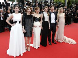 (De izquierda a derecha) Katie Chang, Sofía Coppola, Emma Watson, Taissa Farmiga, Israel Broussard y Claire Julien. EFE /