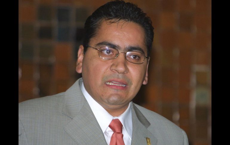 El Ayuntamiento tapatío confirma la licencia solicitada por Esparza Vázquez el 23 de mayo y por 30 días. ARCHIVO /