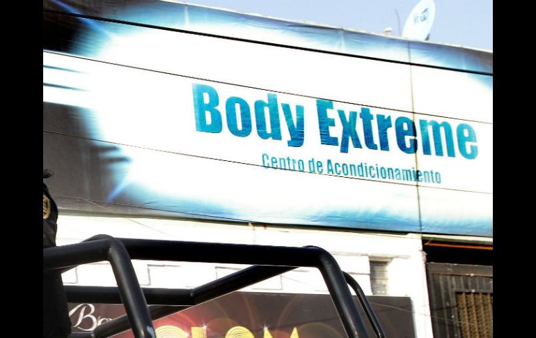 Autoridades y vecinos del gimnasio ''Body Extreme'' afirman que el lugar fue propiedad de ''El Muñeco'' un modelo de televisión. ARCHIVO /