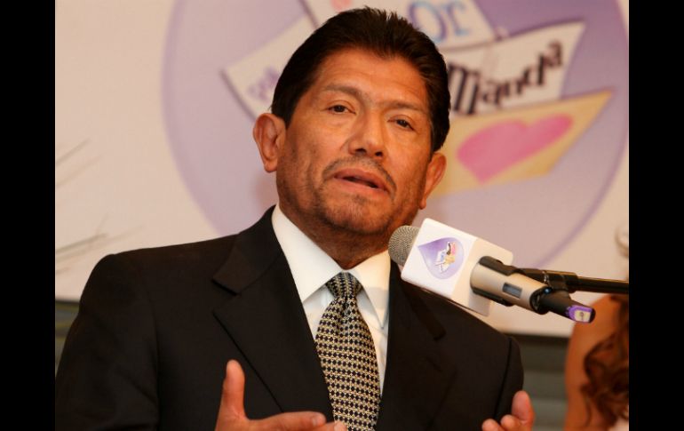 Osorio pretende hacer en la próxima novela una subtrama que tenga que ver con el boxeo como deporte de aspiraciones. ARCHIVO /