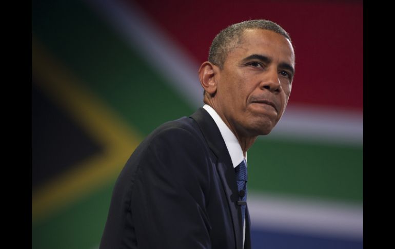 Obama vista sudáfrica, el mandatario de EU ha sido recibido con protestas populares. AP /