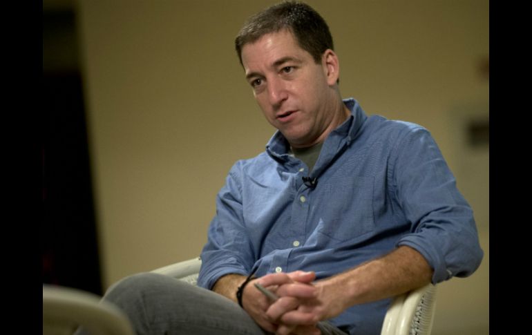 El periodista Glenn Greenwald asegura que la seguridad de EU no sería socavada con la difusión de los documentos secretos.  /