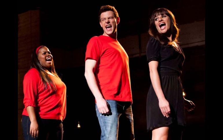 Amber Riley, Cory Monteith y Lea Michele durante una toma de ''Glee''. AP /