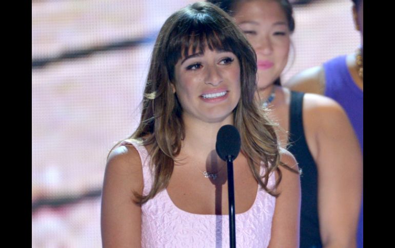 Lea Michele dedica su premio a Cory Monteith, quien fuera su pareja tanto en Glee, como en la vida real. AP /