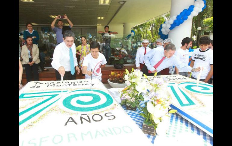 Imagen de los festejos con motivo del aniversario 70 del Tec de Monterrey.  /