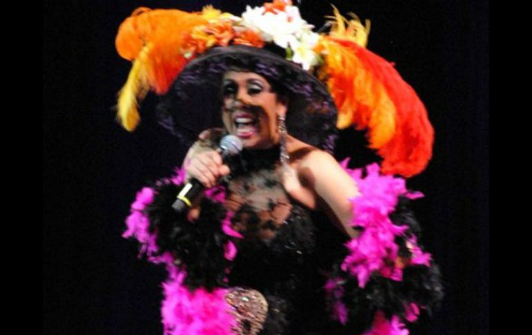 Regina Orozco, entre otras cantantes asistirán al festival para celebrar a los muertos. ARCHIVO /