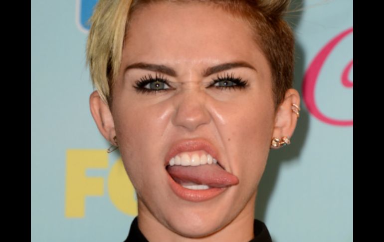 Después del escándalo causado por su actuación en los premios MTV, Cyrus ha sido criticada por diversos famosos. ARCHIVO /