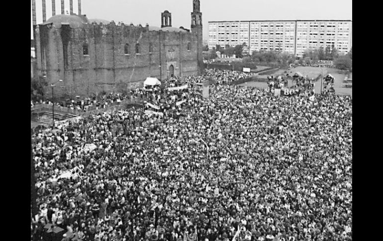 El día 2 de octubre de 1968 se recuerda con protestas y diversas muestras en homenaje a lo ocurrido en la Plaza de las Tres Culturas. ARCHIVO /