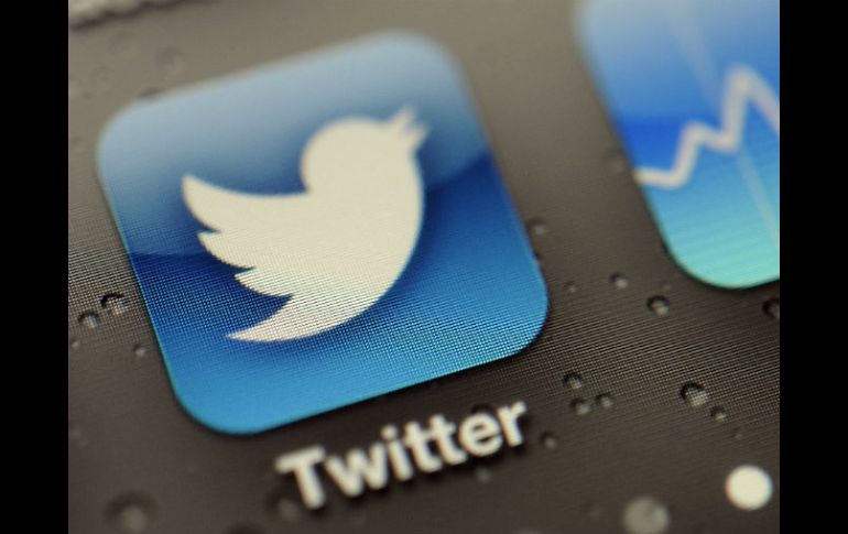 Twitter, que cuenta con 218 millones de usuarios activos en todo el mundo está en proceso de entrar en bolsa. AP /