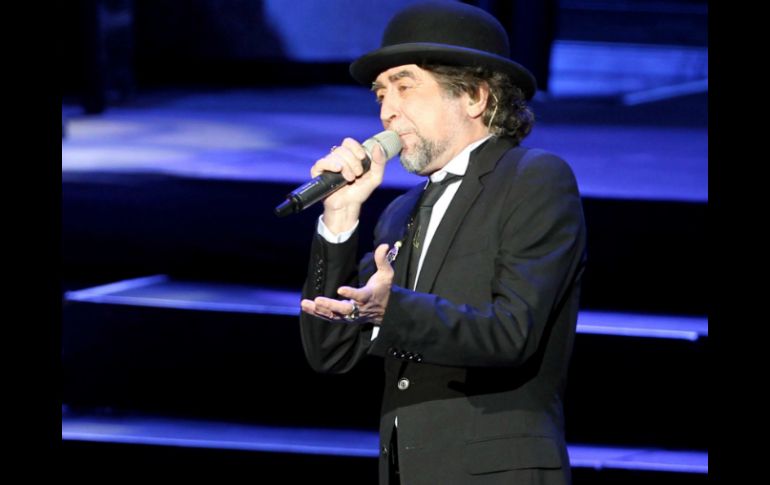 El cantaautor español se retiró por su propio pie del escenario a menos de media hora de concierto. ARCHIVO /