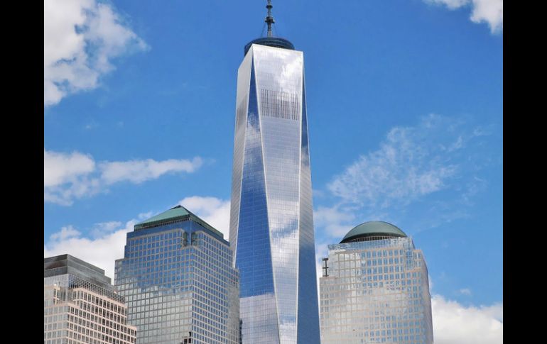 El nombre oficial del edificio neoyorquino es One World Trade Center y comenzó a construirse en el 2006. EFE /