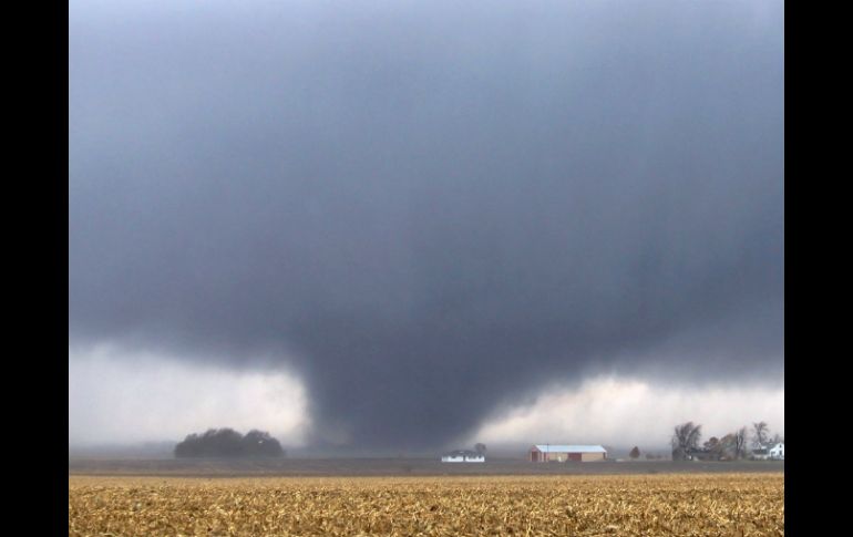 Vista del tornado que arrasó con la comunidad de Washington en Illinois. AP /