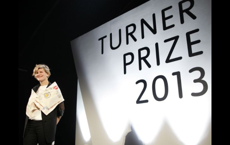 El premio que recibe Laure Prouvost está dotado por 40 mil 900 dólares. AP /