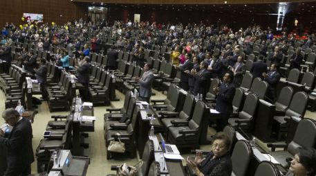 El dictamen tuvo 354 votos a favor, nueve abstenciones y 100 Votos en contra dentro de la Cámara. ARCHIVO /