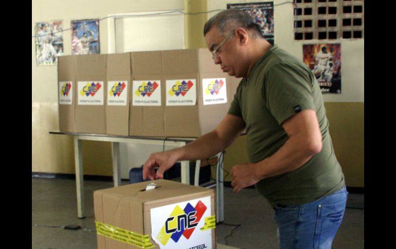 El CNE destaca que la oposición ganó las cinco ciudades más pobladas del país y la ciudada natal de Hugo Chávez. NTX /