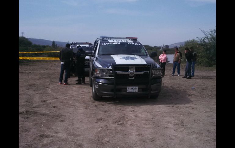 Elementos de la  Policía Municipal de Tlajomulco acudieron al lugar.  /