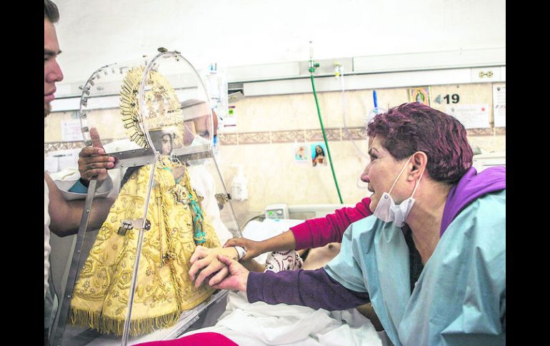 Ayer se realizó la tradicional visita de la Virgen de Zapopan al Antiguo Hospital Civil 'Fray Antonio Alcalde'.  /