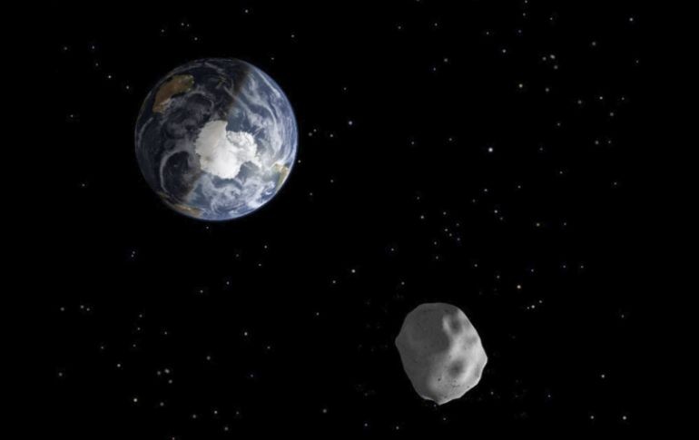 El asteroide tiene un diámetro de 270 metros, equivalente a tres campos de futbol. ARCHIVO /